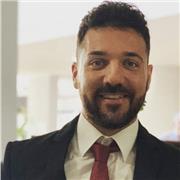 Docente di storia e filosofia impartisce lezioni m, sia a liceali che universitari, in presenza e online, per storia e filosofia